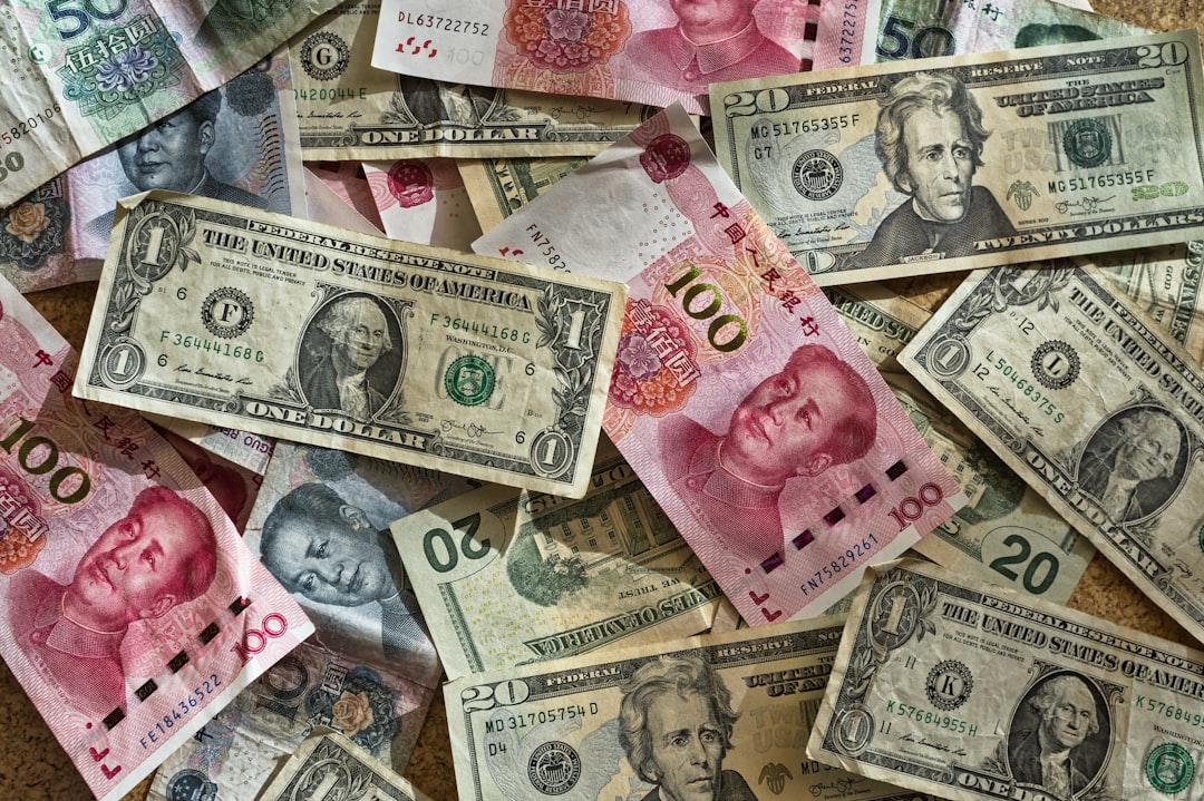 Wise Travel Card 2026: Fees, Exchange Rates, and How It Compares to eSIM and Credit Cards for International Trips